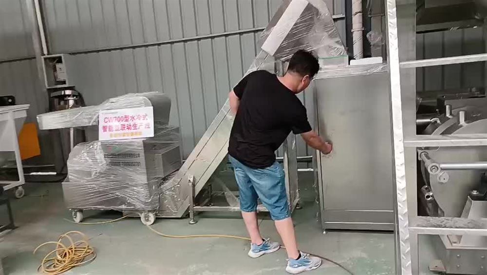 CW700型水冷式智能聯(lián)動生產(chǎn)線