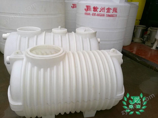 金振PE臥式儲罐2